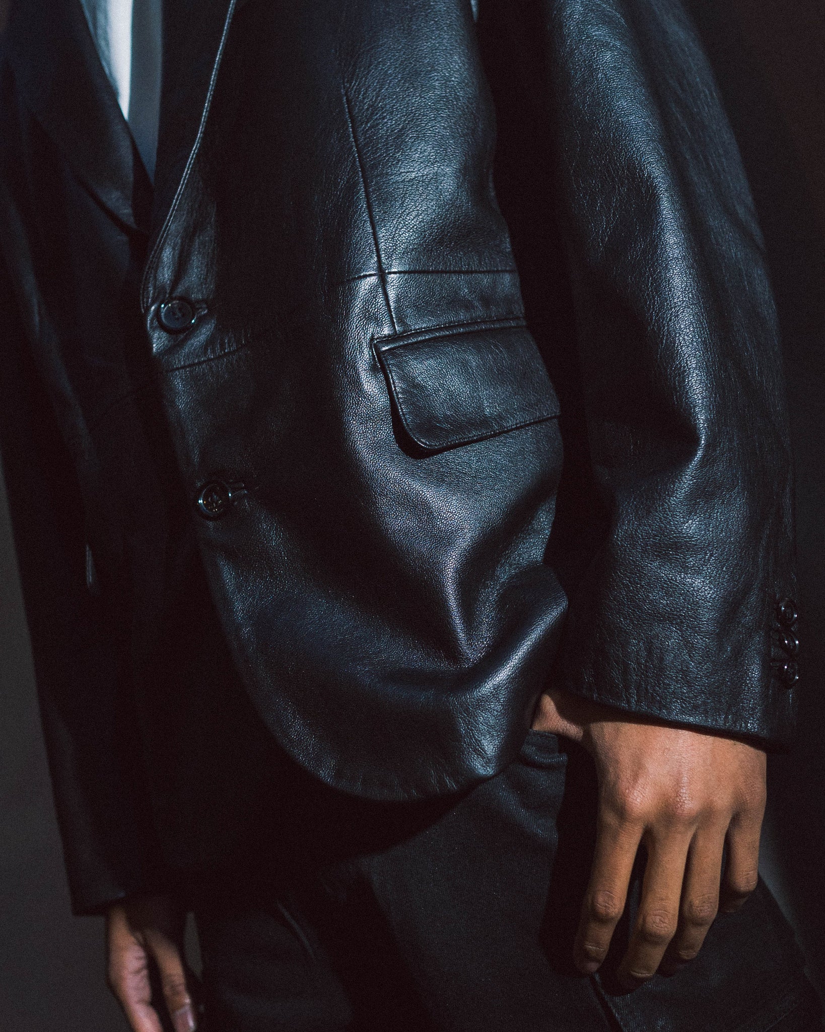 LEATHER TAILORED JACKET / BLACK