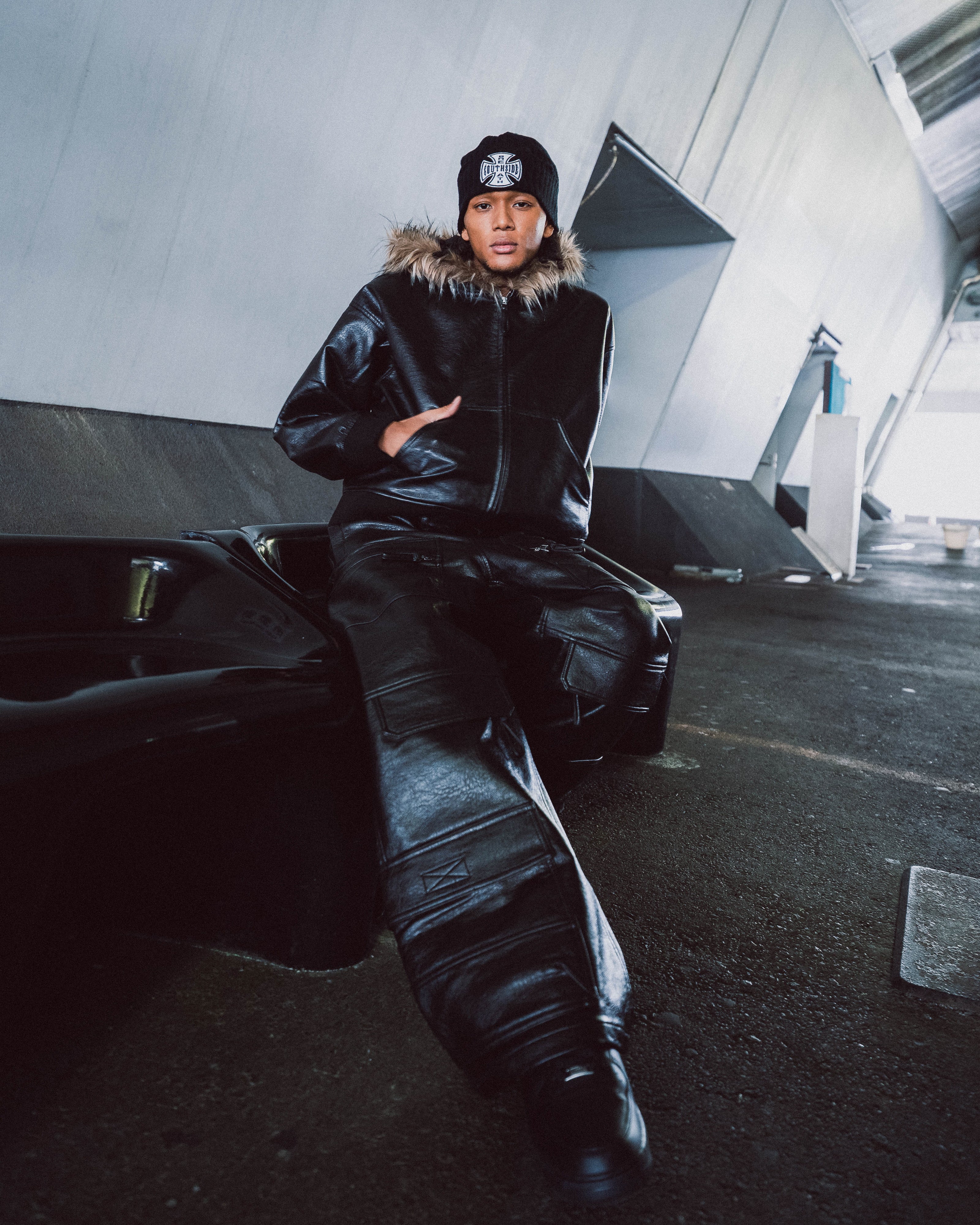 FAUX LEATHER FUR HOODED JACKET / BLACK – BREATH - サイズ 着丈 身幅