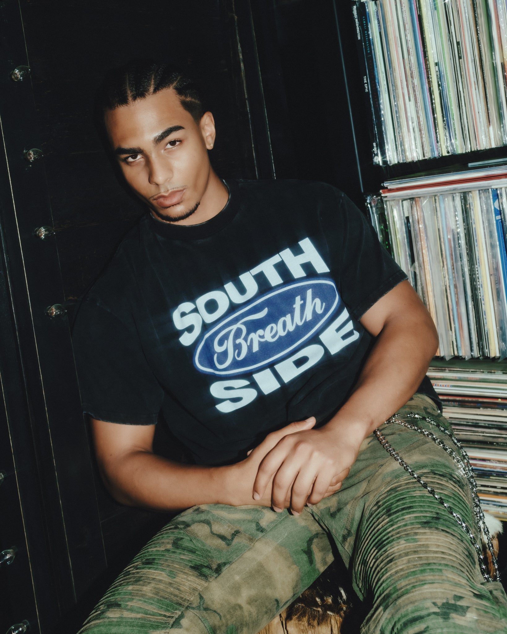 SOUTH SIDE EMBLEM TEE / BLACK