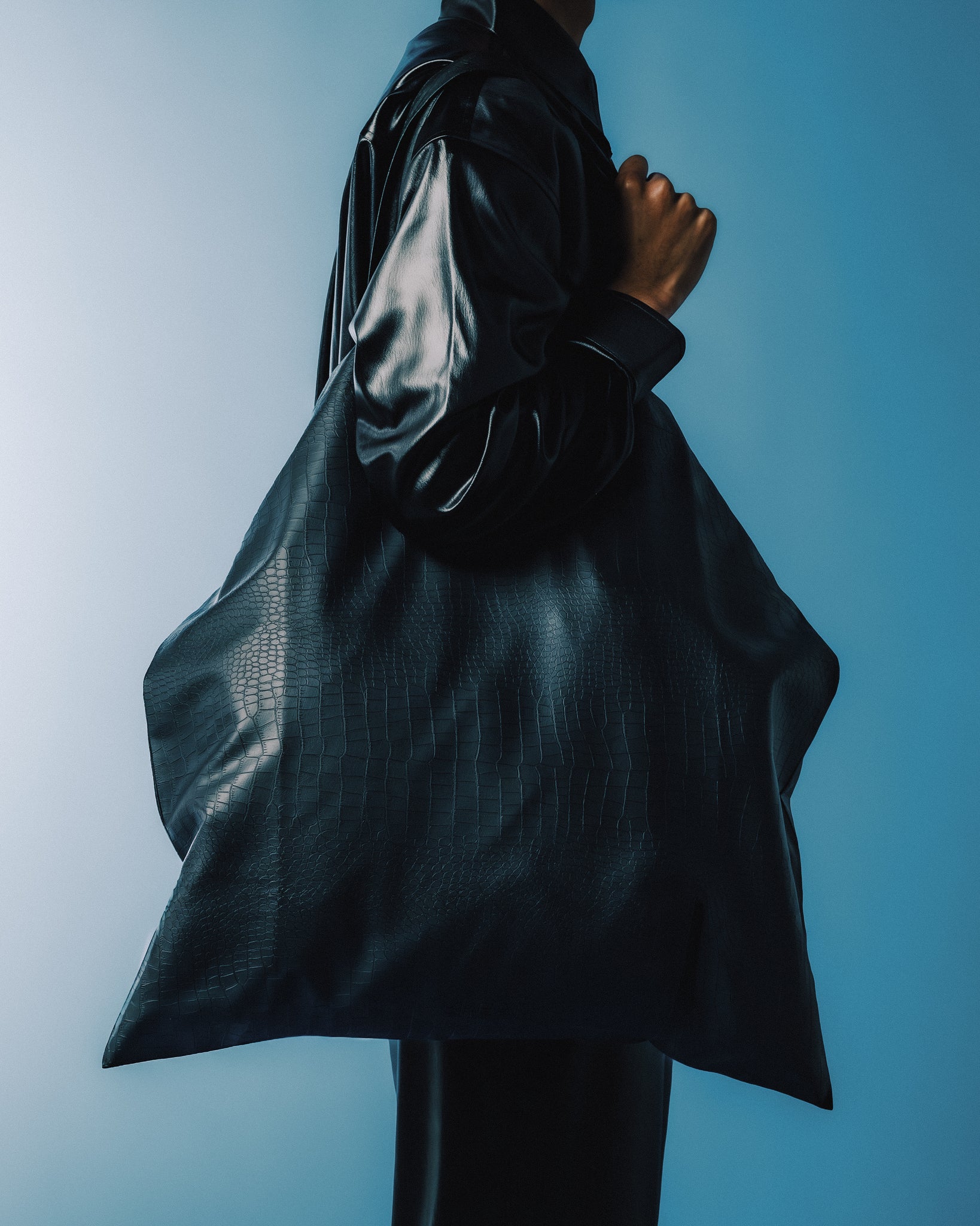 FAUX LEATHER TOTE BAG ｜BREATH ブレス - BAD HOPプロデュースの