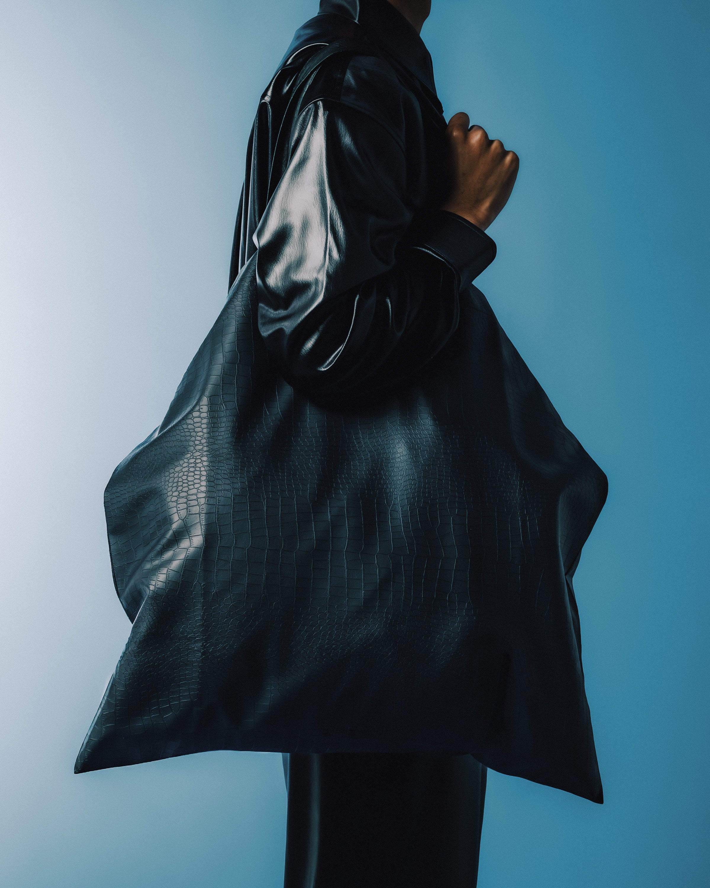 FAUX LEATHER TOTE BAG ｜BREATH ブレス - BAD HOPプロデュースの