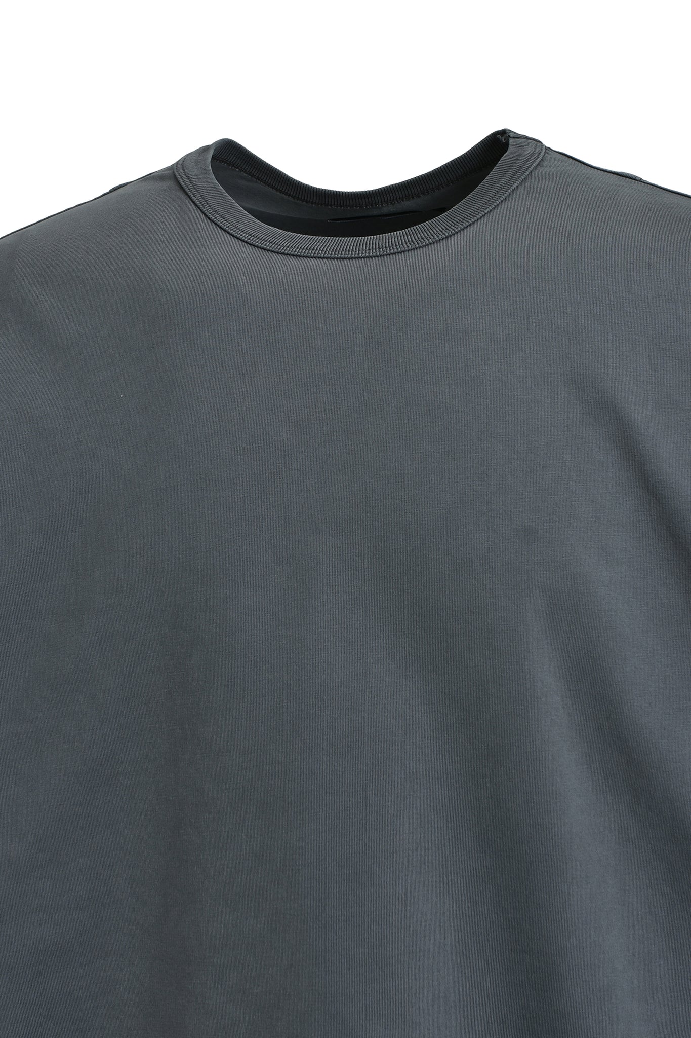 NEWRICH SLIM CROPPED TEE / BLACK