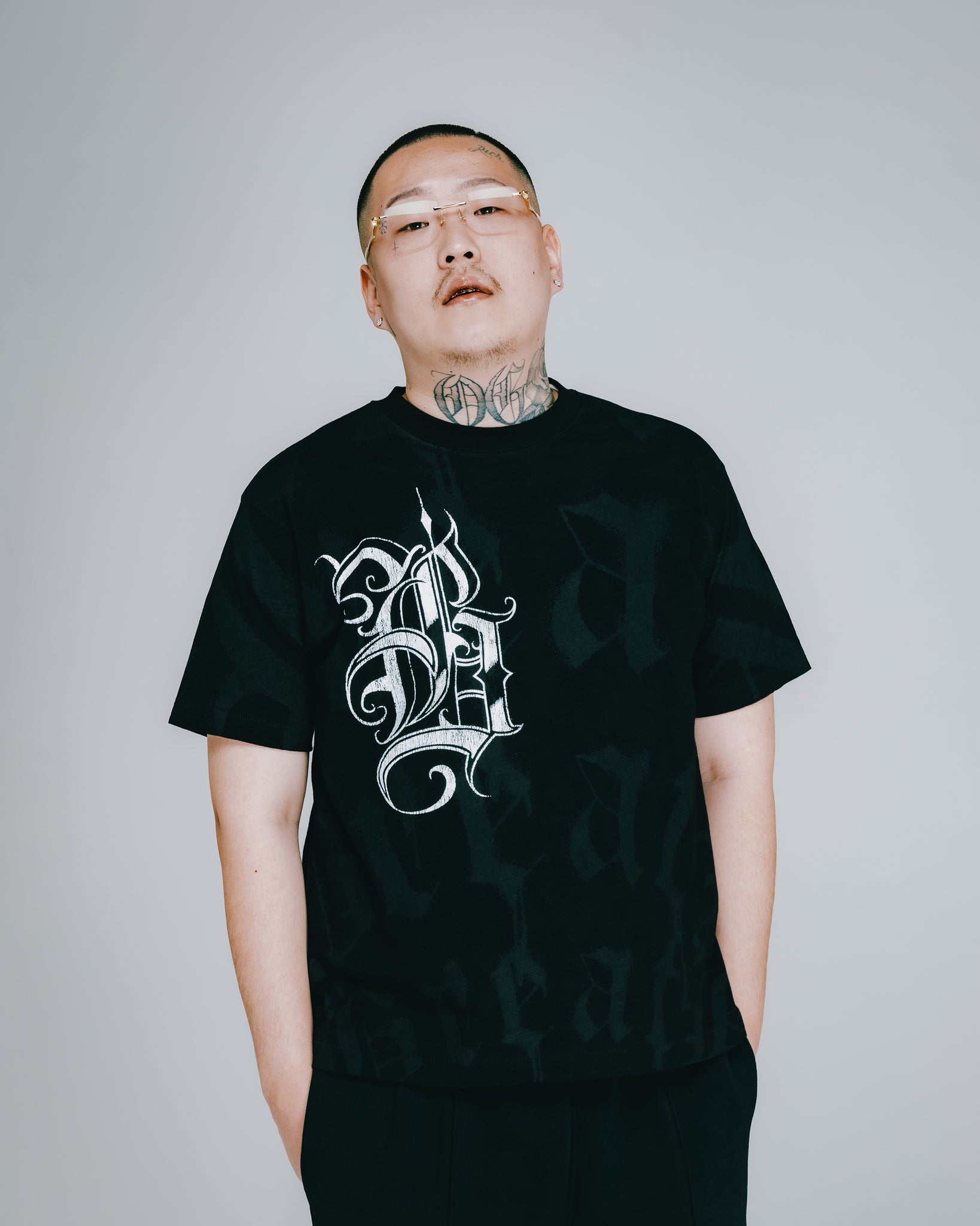 SUICIDE BLACK LETTERD LOGO TEE / BLACK