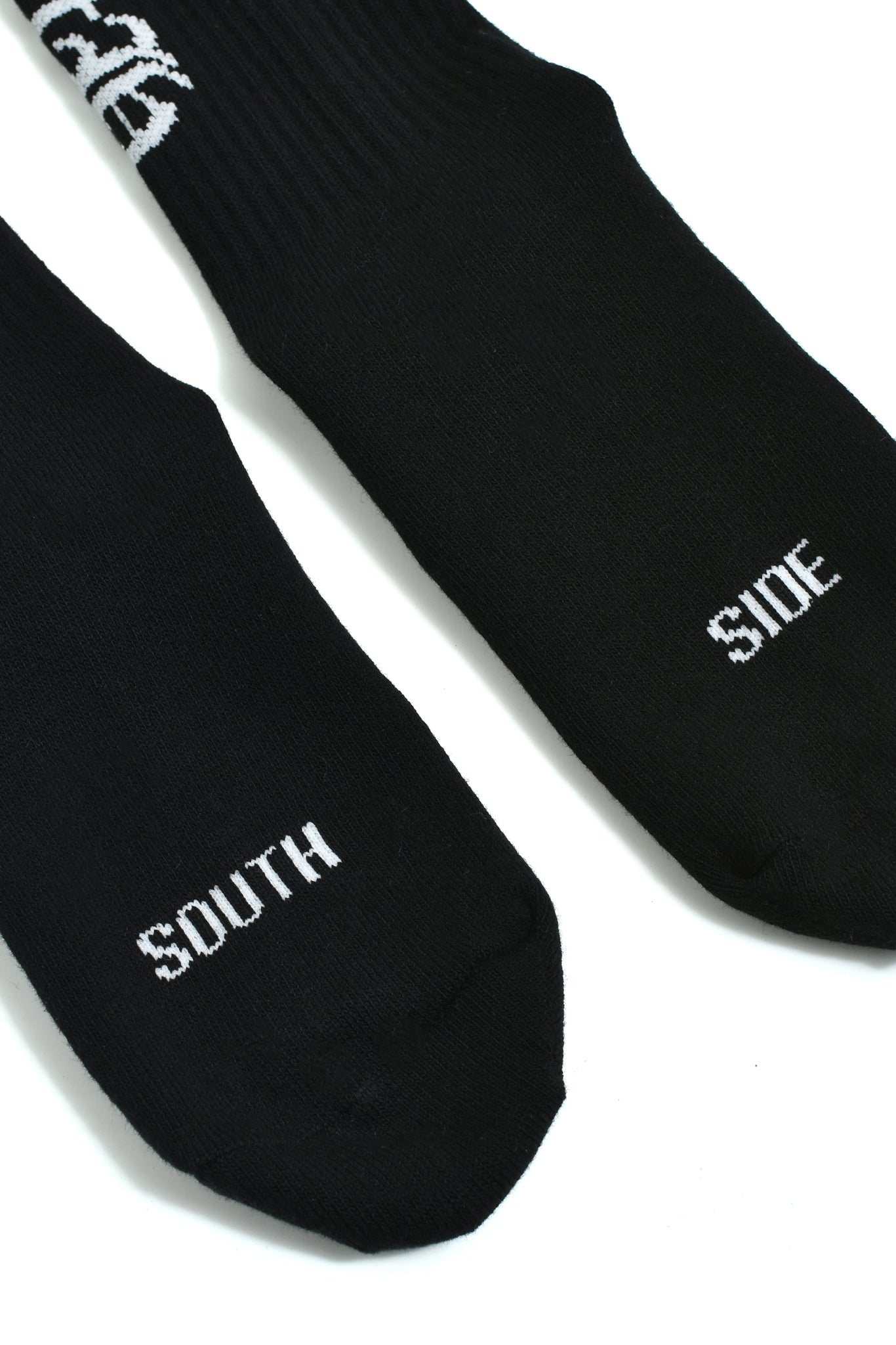 25SSM OLD ENGLISH LOGO SOCKS 2PACK / BLK&WHT