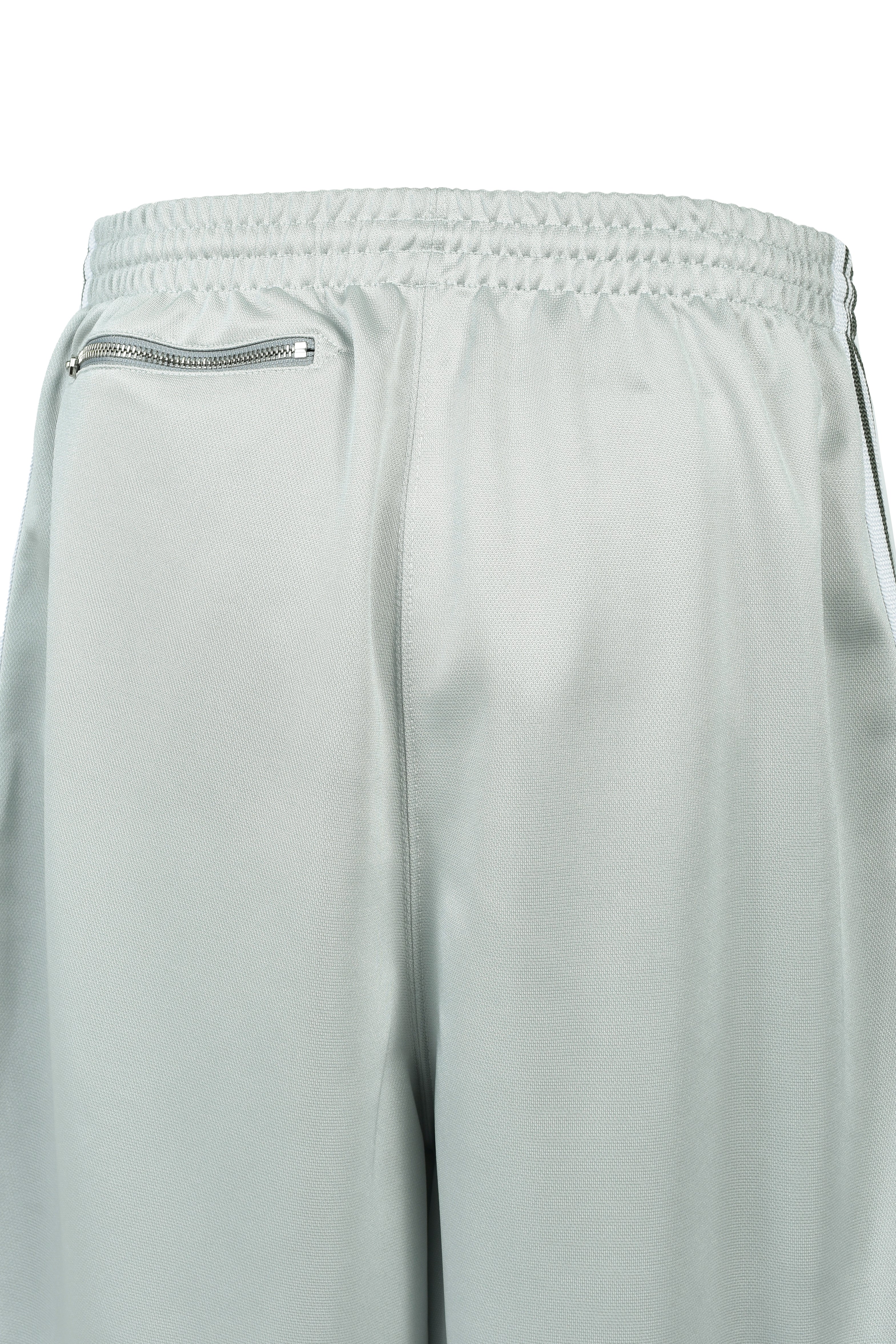 パンツ BREATH x Needles H.D. TRACK SHORT Gray Needles H.D. TRACK SHORT - POLY SMOOTH / GRAY – BREATH - Material
