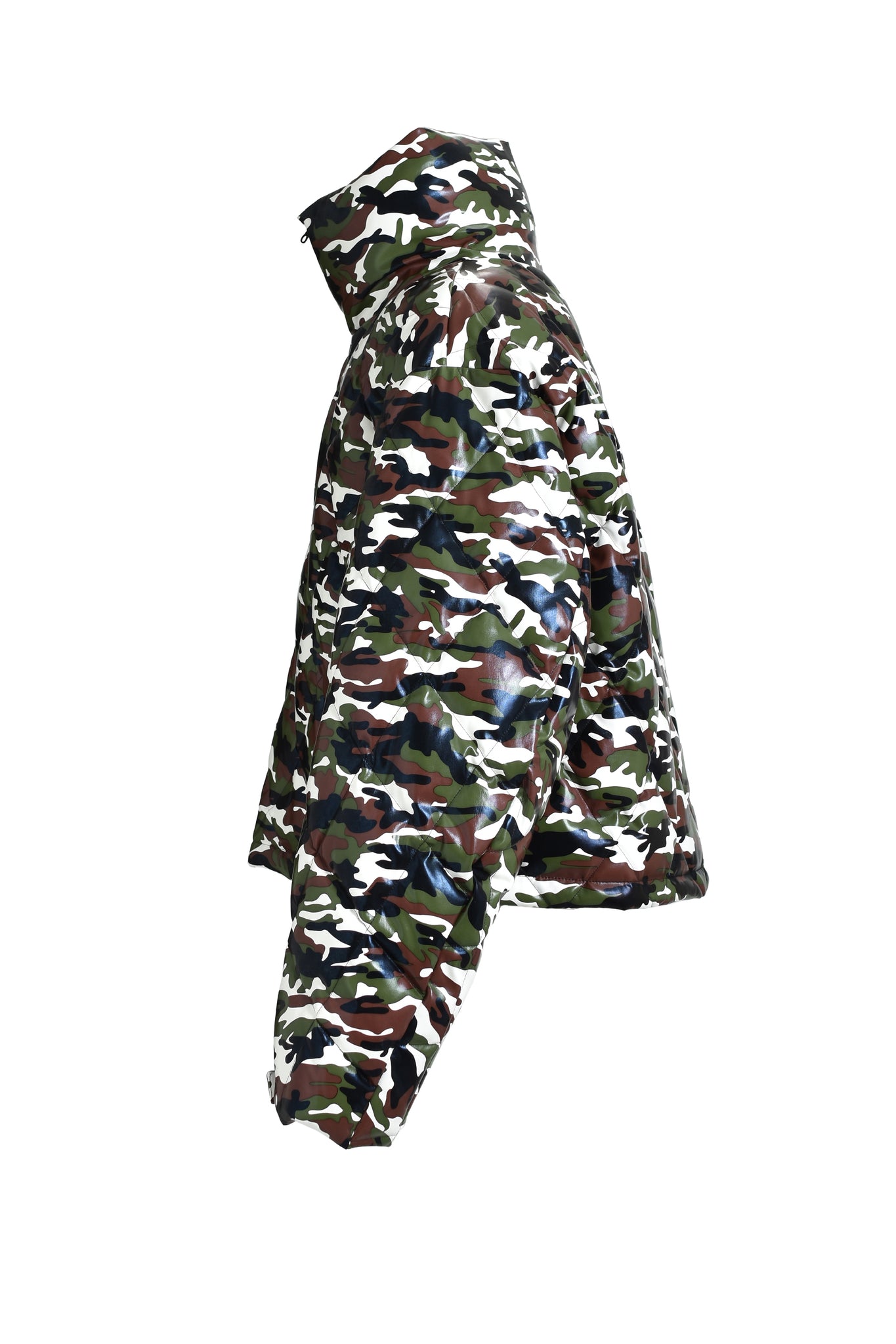 FAUX LEATHER QUILTING CAMO DOWN JACKET / WOODLAND CAMO