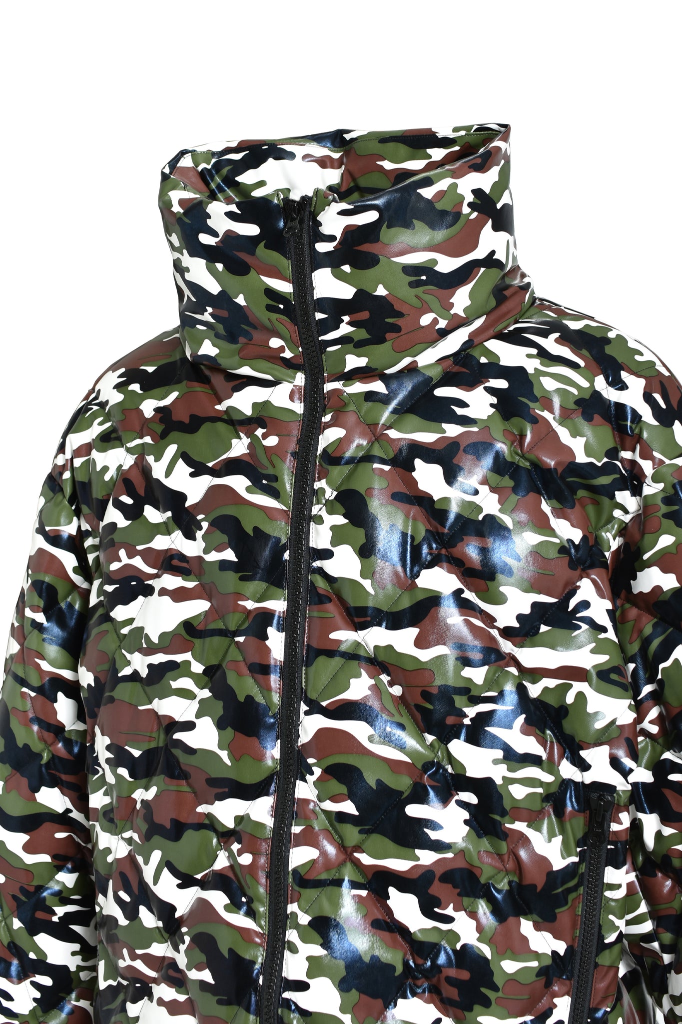 FAUX LEATHER QUILTING CAMO DOWN JACKET / WOODLAND CAMO
