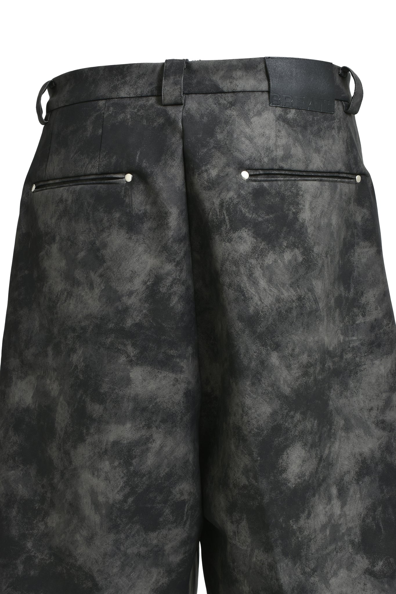 NEWRICH 2TACK SHORTS / BLACK