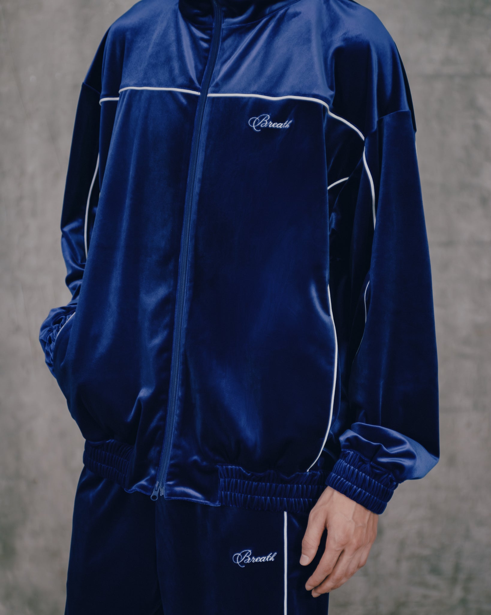 SCRIPT LOGO PIPING VELOUR JACKET / BLUE