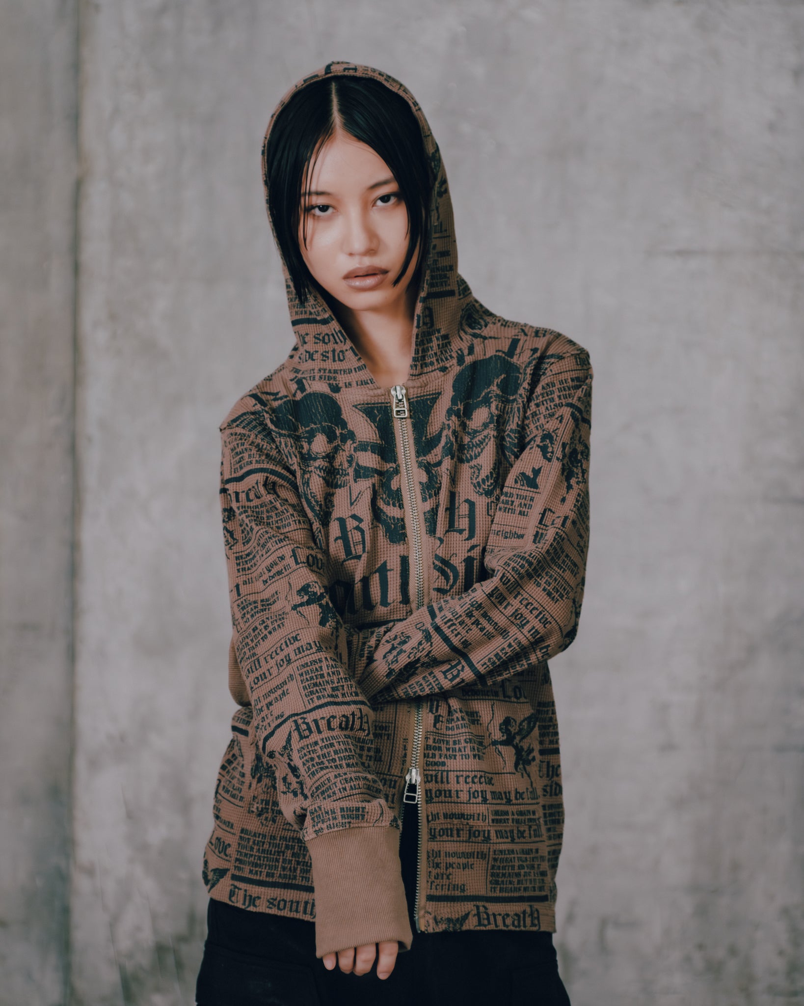 SKULL WASH WAFFLE ZIP UP HOODE / BROWN