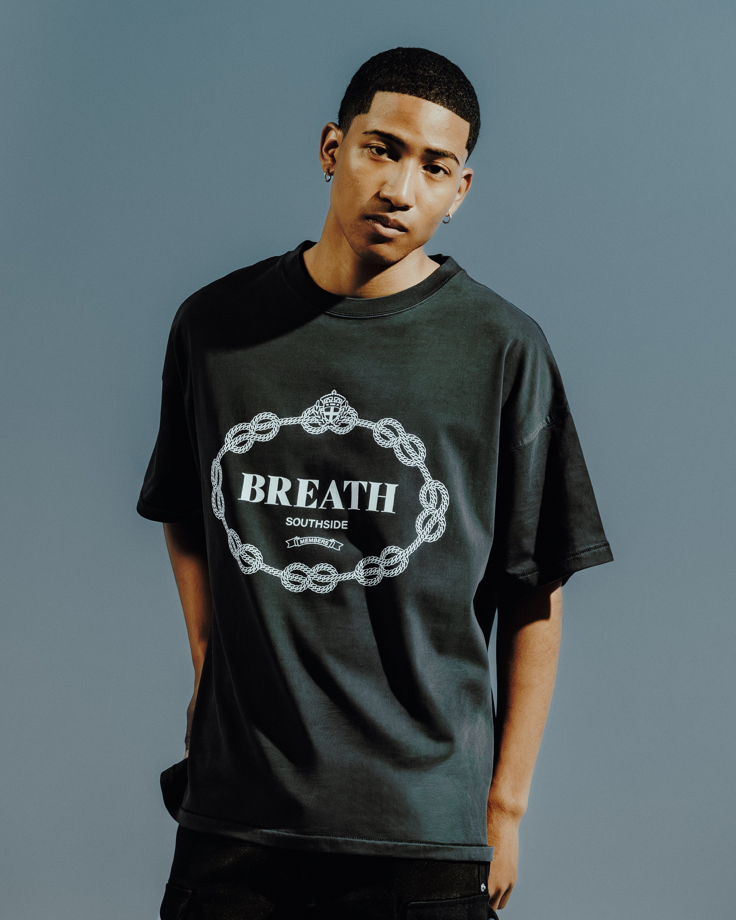 トップス BREATH BADHOP RACING LOGO JERSEY BLACK ROYAL LOGO TEE / BLACK – BREATH - BAD HOPプロデュースのアパレル