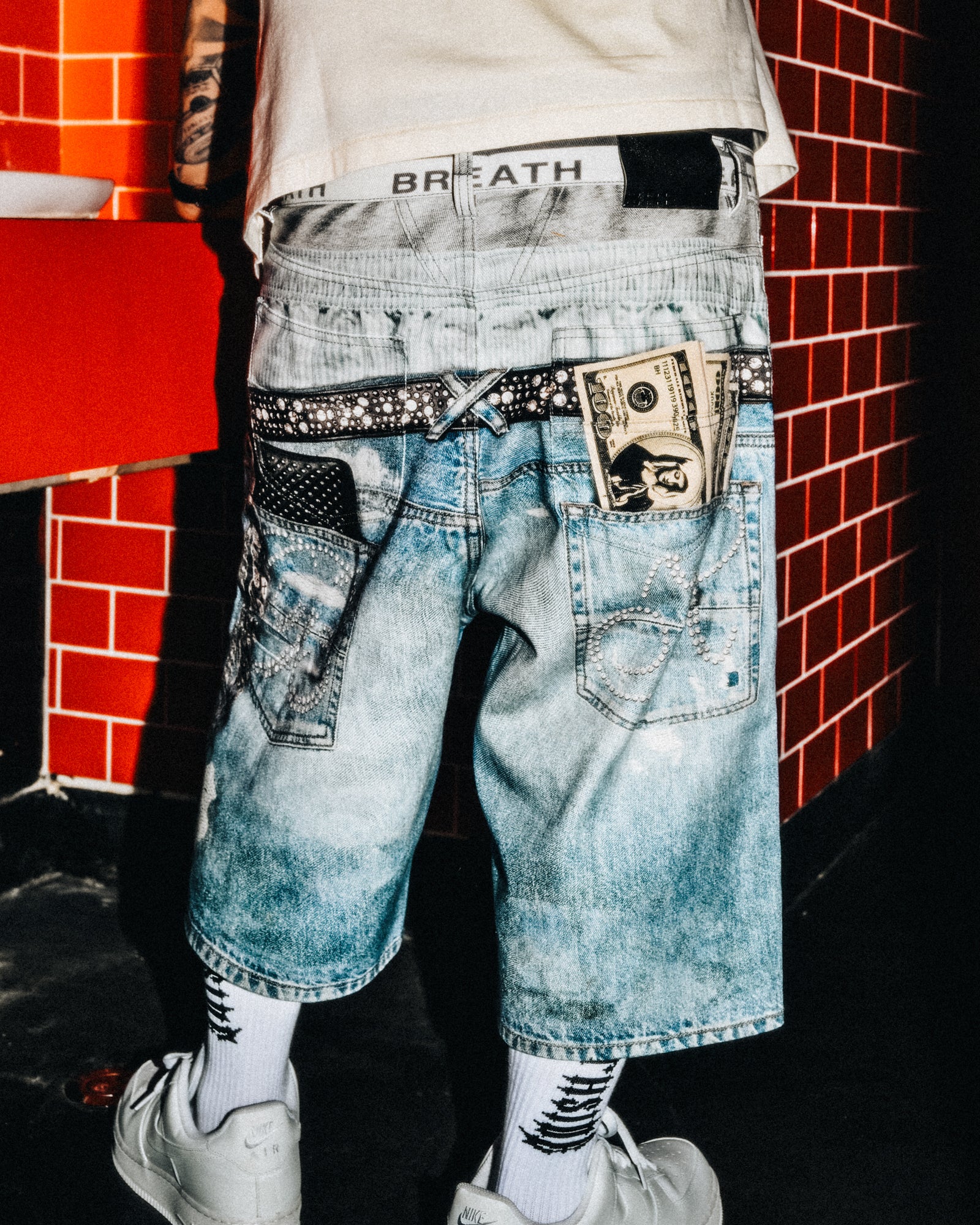 TRANSFER PRINT DENIM SHORTS / INDIGO – BREATH - BAD HOP