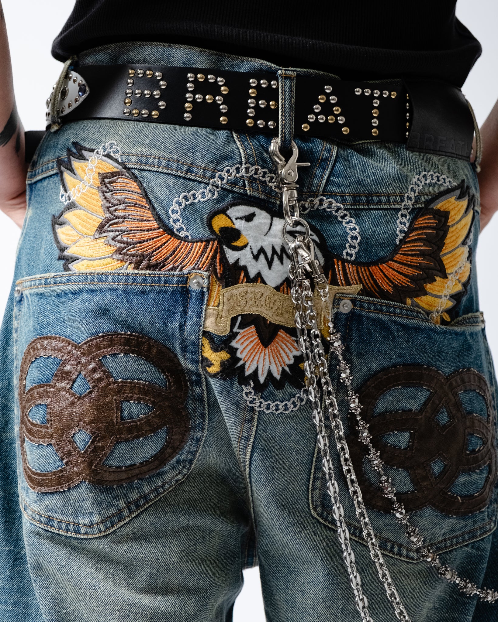 STUDS LOGO BELT / BLACK x MULTI