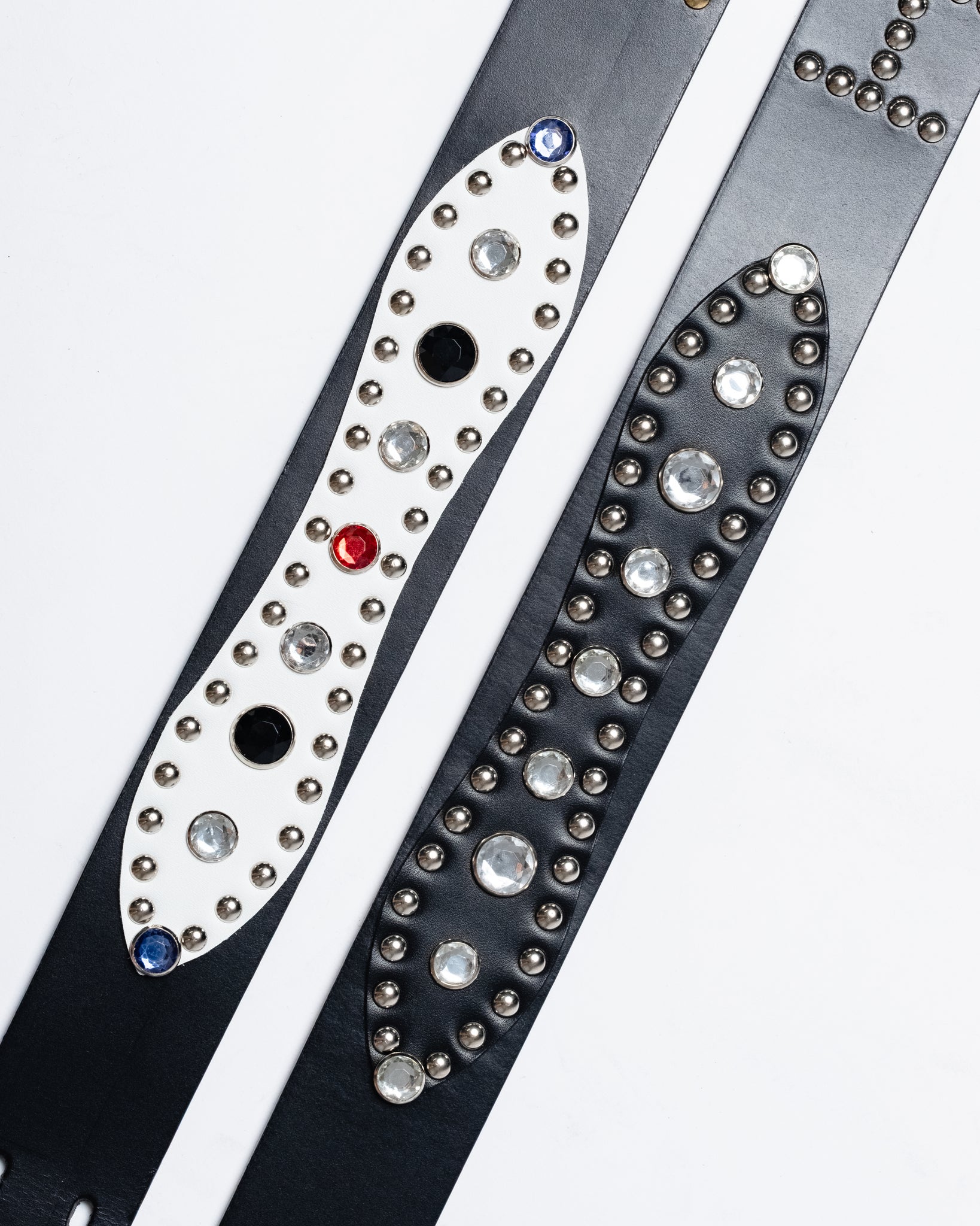 STUDS LOGO BELT / BLACK x MULTI