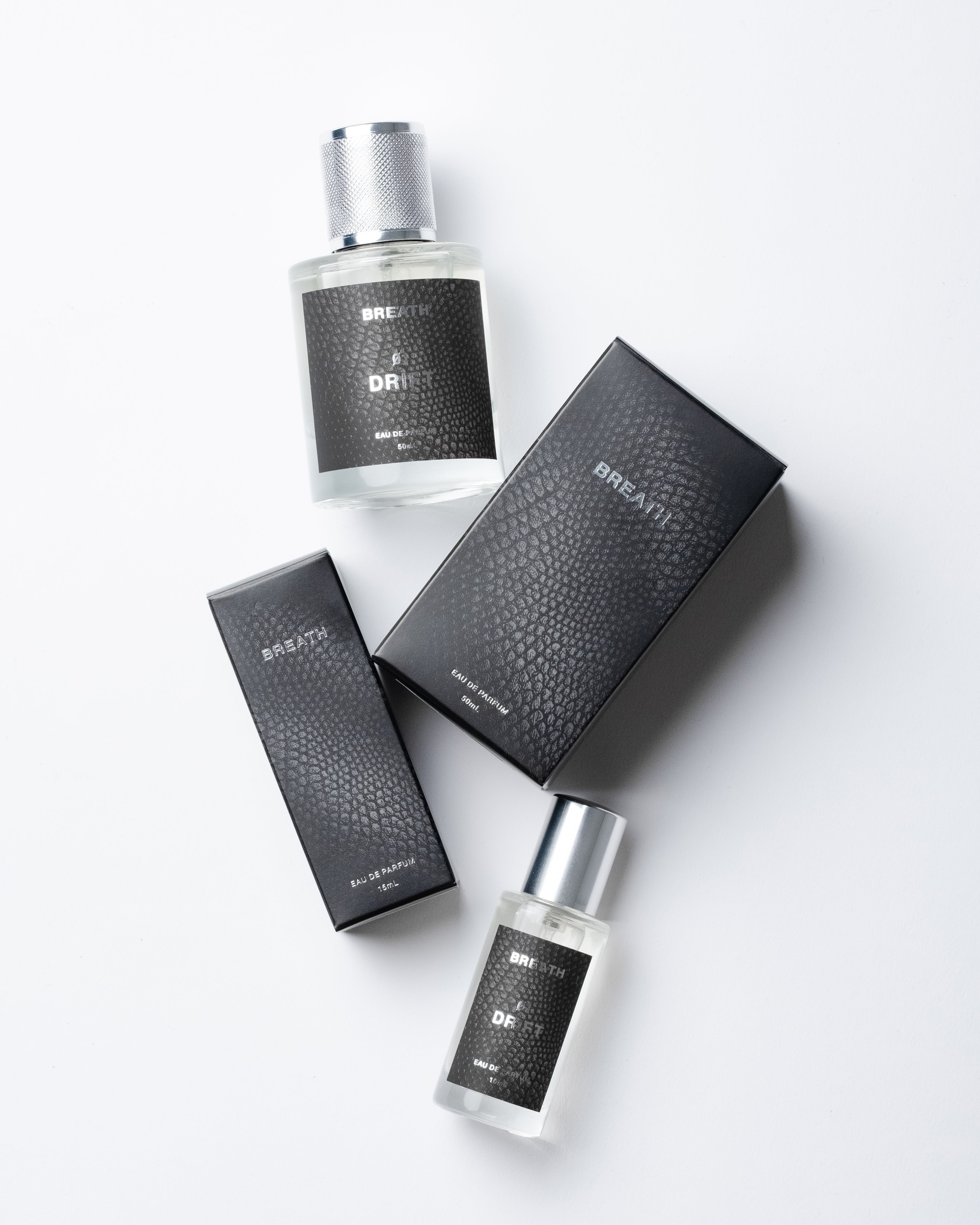 01 DRIFT 50ml – BREATH - “決意の香りは、性別を選ばない”何も持たず