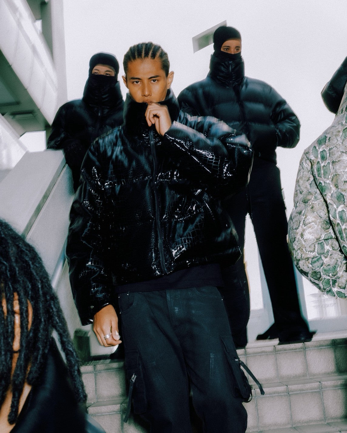 FAUX LEATHER CROCODILE DOWN JACKET / BLACK