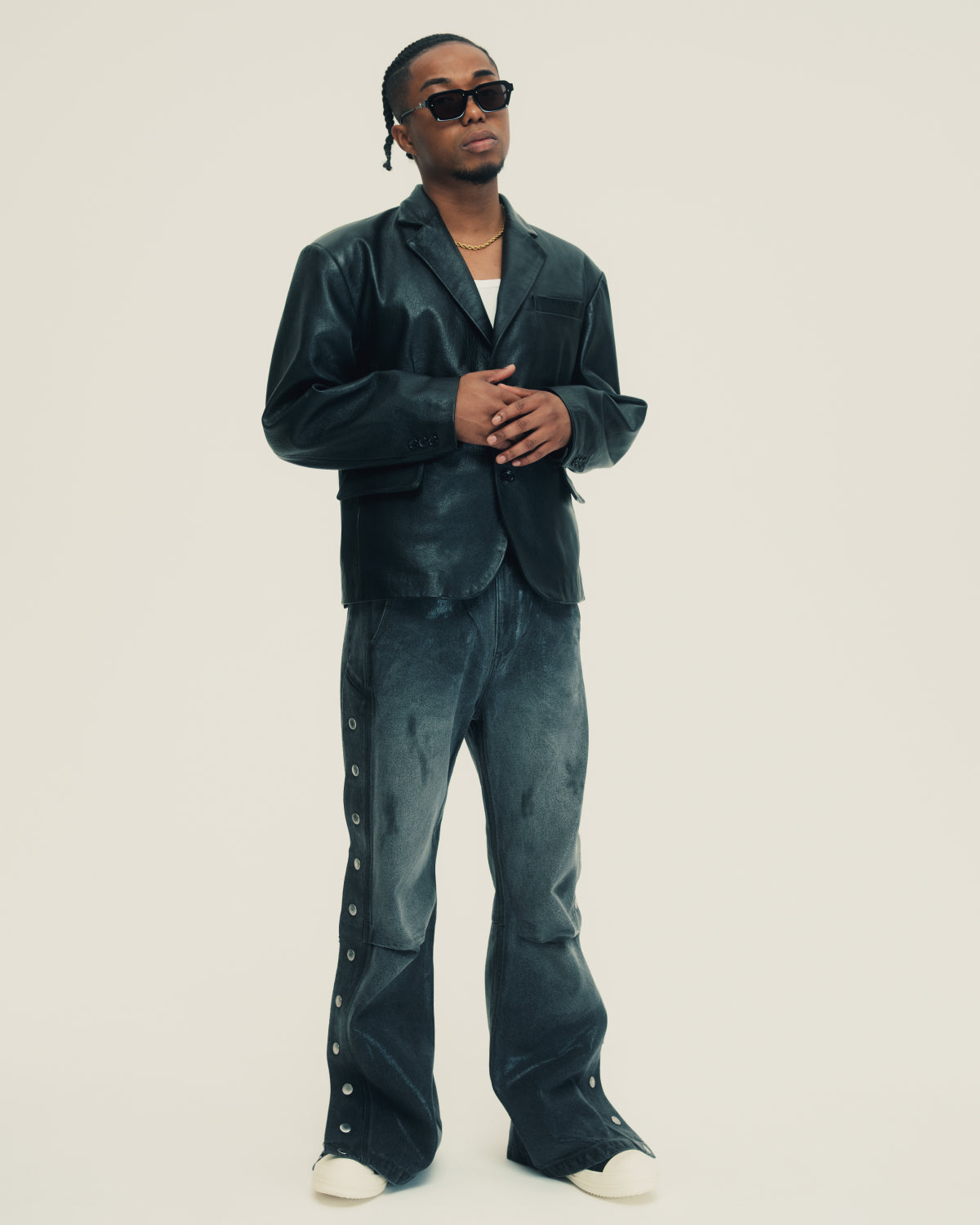 COATING SIDE BUTTON DENIM PANTS / BLACK