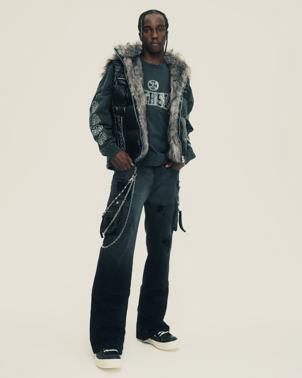 FUR SHINY DOWN VEST / BLACK